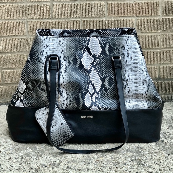 Nine West Black & White Large Reptile Tote NWOT - Picture 2 of 10